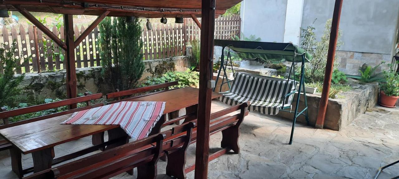Guest House Lazar Raykov 리바리차 외부 사진