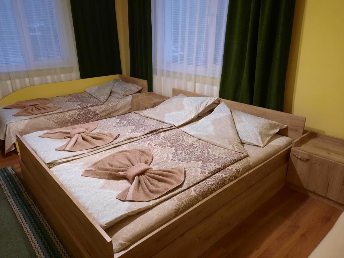 Guest House Lazar Raykov 리바리차 외부 사진