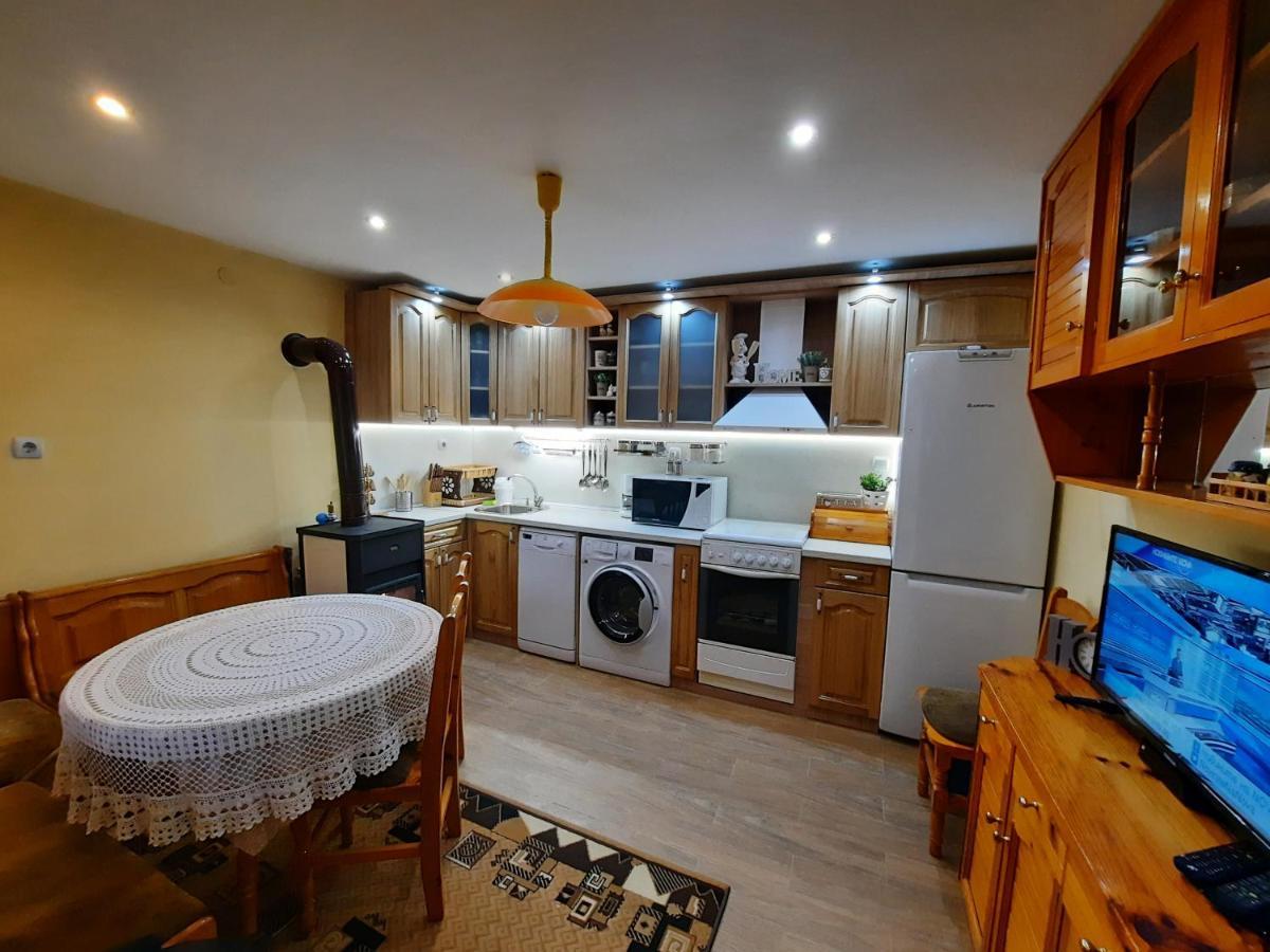 Guest House Lazar Raykov 리바리차 외부 사진