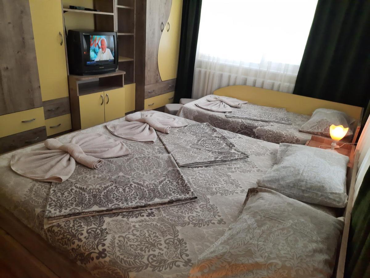 Guest House Lazar Raykov 리바리차 외부 사진