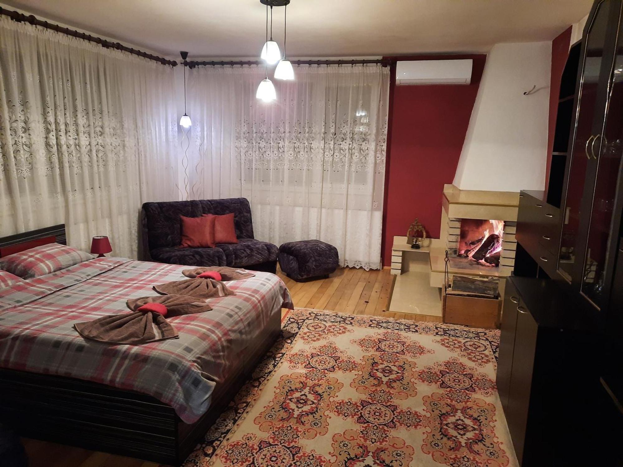 Guest House Lazar Raykov 리바리차 외부 사진
