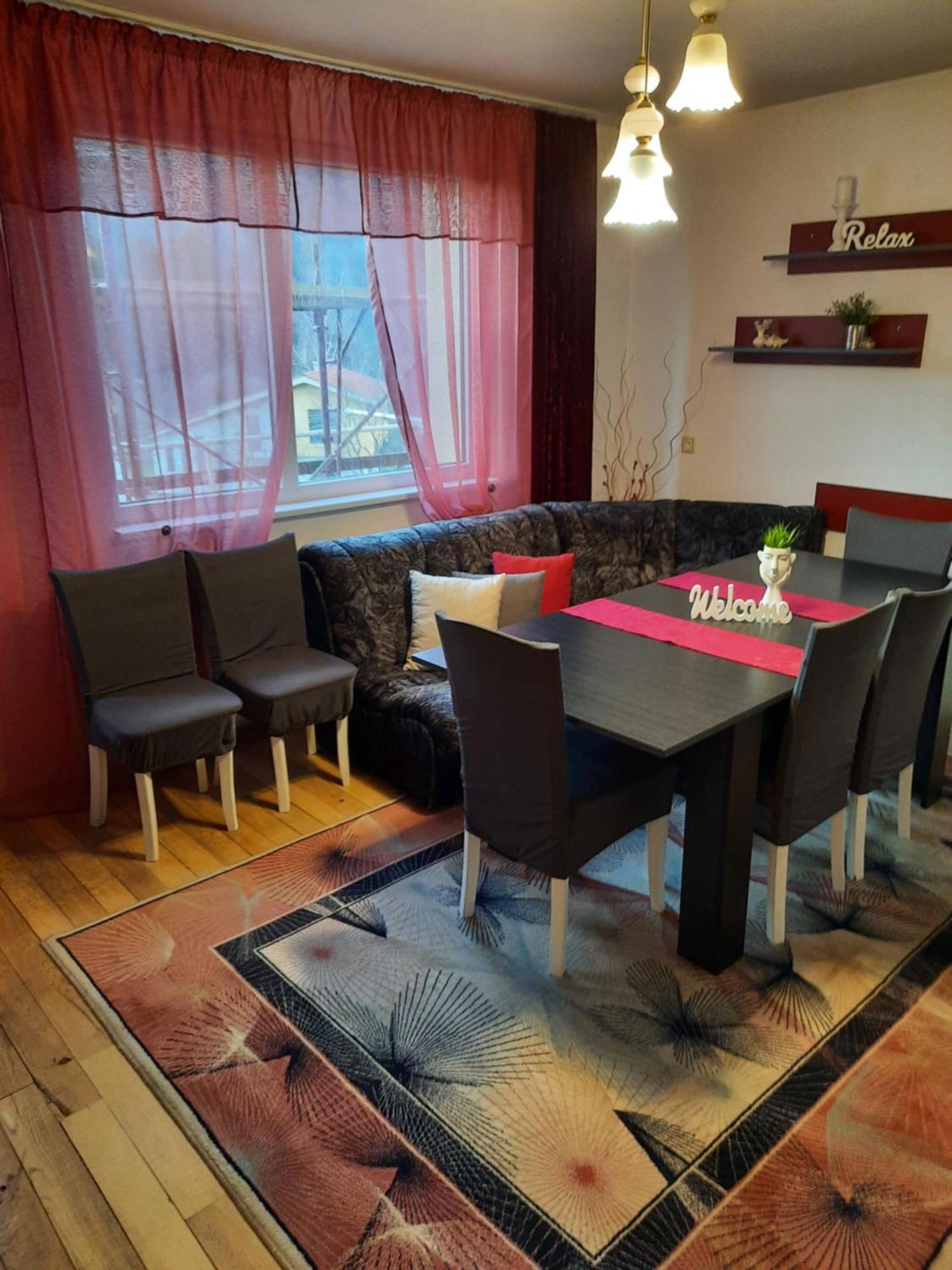 Guest House Lazar Raykov 리바리차 외부 사진